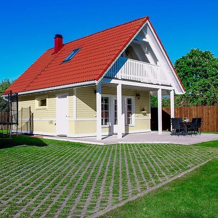 Kasekese Holiday Home With Sauna And Garden Kuressaare Zewnętrze zdjęcie
